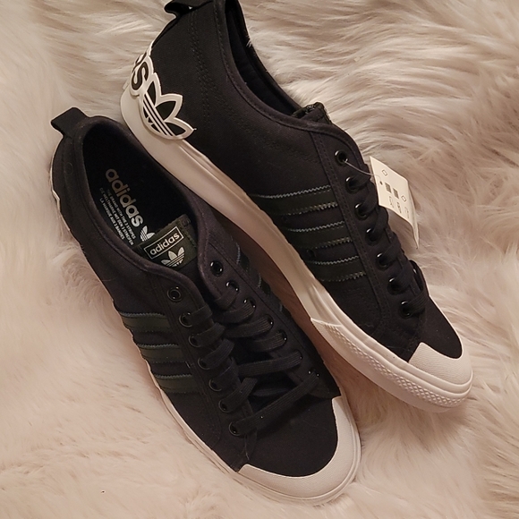 Adidas Nizza Sneaker - Picture 4 of 5